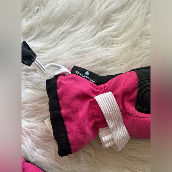 Girls Snow Gloves - Picture 4 of 6